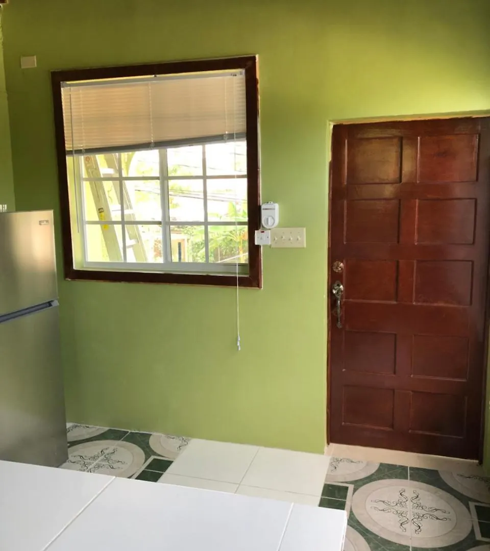 Seascape Apartments Negril
