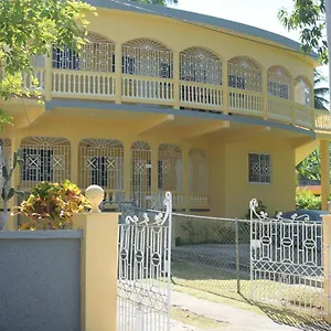 Unity One Bedroom Close To And Beaches With Wifi Apartment